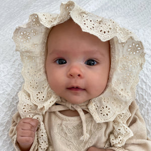 Vintage Eyelet Romper w/Bonnet Set
