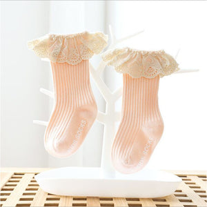 Ruffle Eyelet Socks